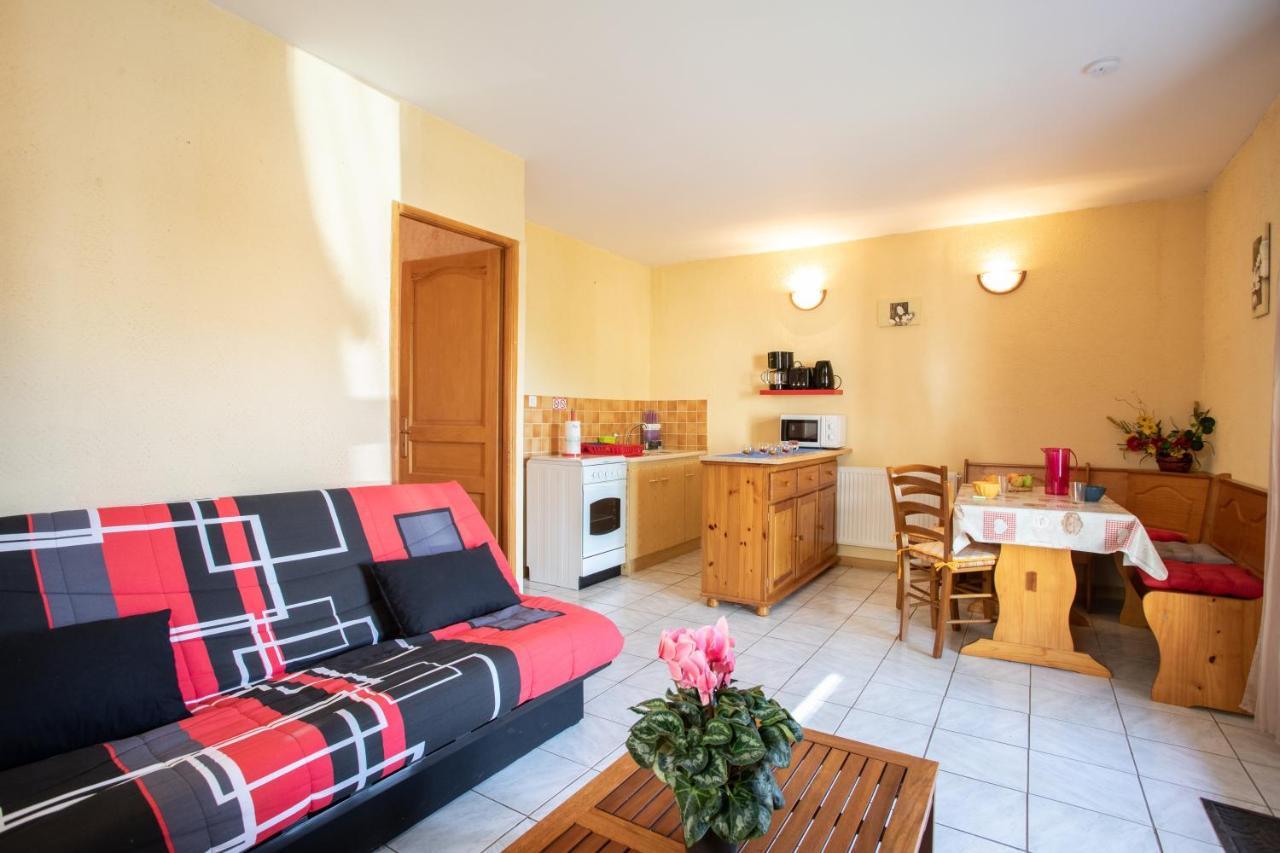 Apartamento Le Mont Guillaume - 1 Chambre Terrasse Et Jardin Saint-André-dʼEmbrun Exterior foto