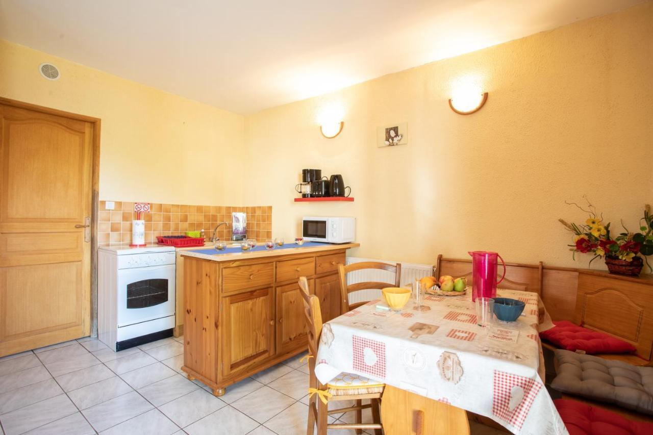 Apartamento Le Mont Guillaume - 1 Chambre Terrasse Et Jardin Saint-André-dʼEmbrun Exterior foto